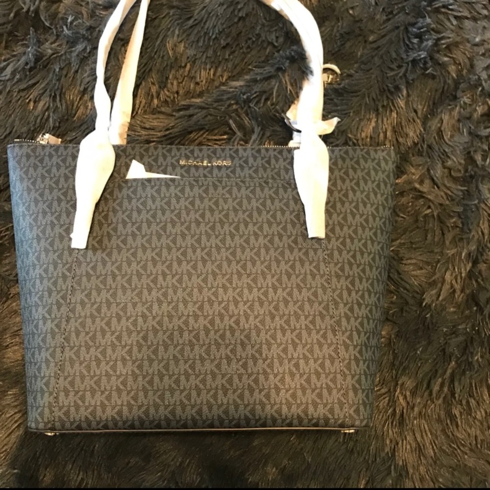 Authentic Michael Kors purse